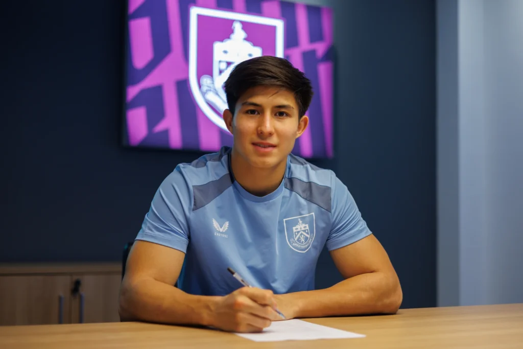 Dastan Satpayev joins Burnley on loan from Chelsea Dastan Satpayev signs for Burnley.