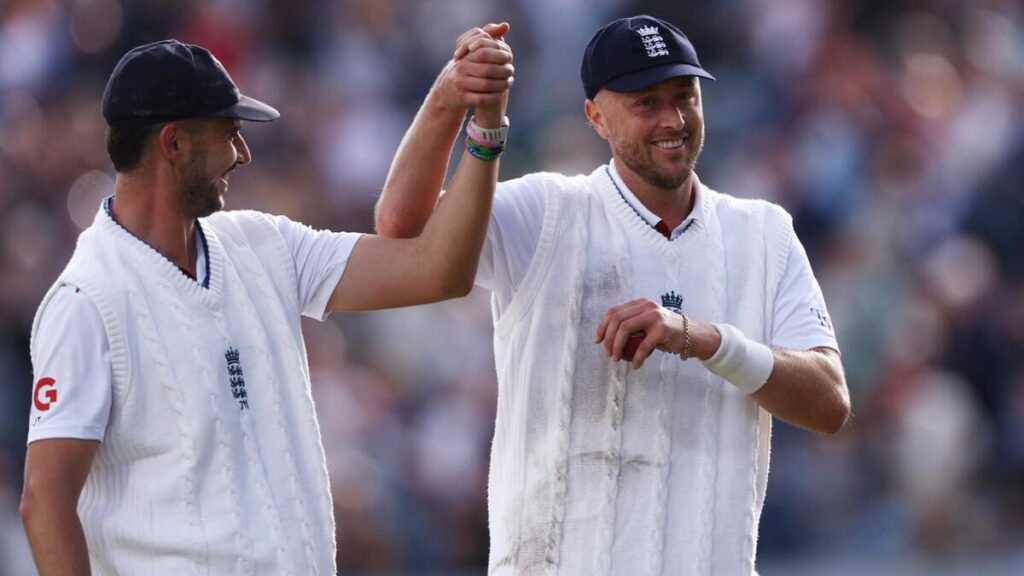 ENG v PAK 1st Test, Day 1: Pacers bundle Pakistan for 171, Root-Cox settle in ENG v PAK 1st Test, Day 1: Pacers bundle Pakistan for 171, Root-Cox settle in