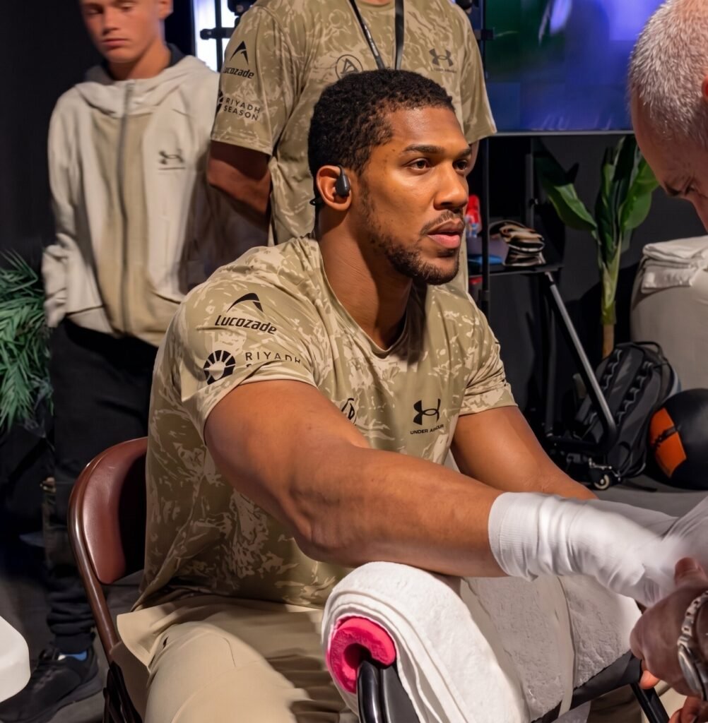 Fury-Joshua Tipped For 30 Million Netflix Viewers Fury-Joshua Tipped for 30 Million Netflix Viewers