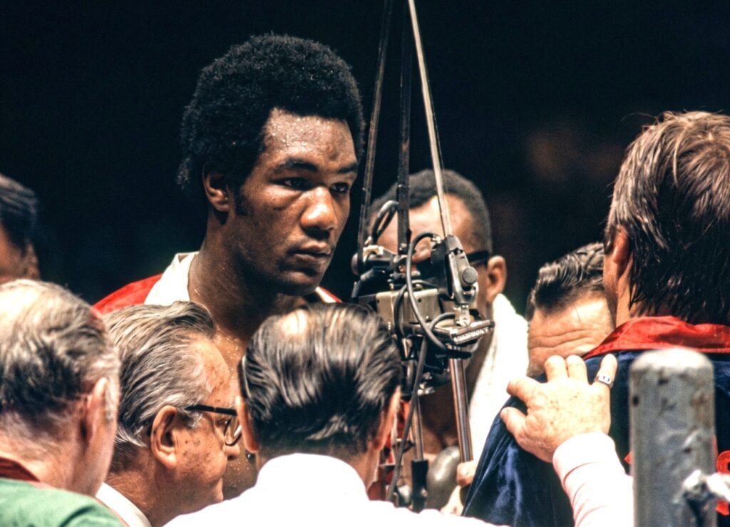 George Foreman Overwhelms George Chuvalo In New York Image: George Foreman Overwhelms George Chuvalo In New York