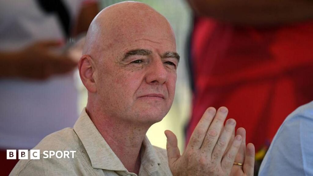 Gianni Infantino: Division over Fifa president shown in map of support and opposition Gianni Infantino applauds during a ceremony in Colombia