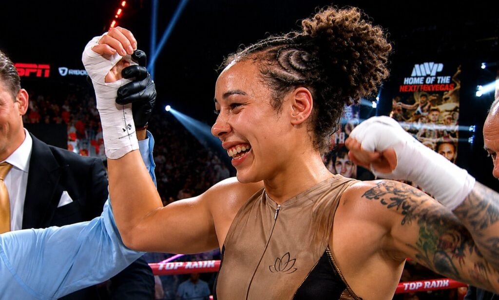Tamm Thibeault Emerging As Serious Claressa Shields Threat Tamm Thibeault Emerging As Serious Claressa Shields Threat