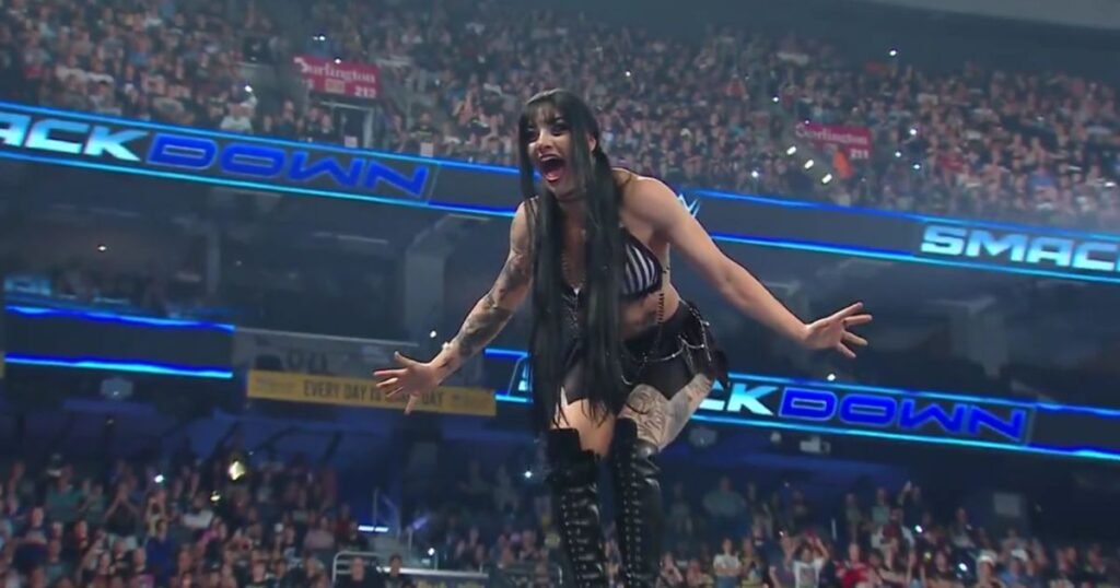 Tatum Paxley Debuts on SmackDown, Helps Charlotte Flair Win as a Huge Star Returns Tatum Paxley Debuts on SmackDown, Helps Charlotte Flair Win as a Huge Star Returns