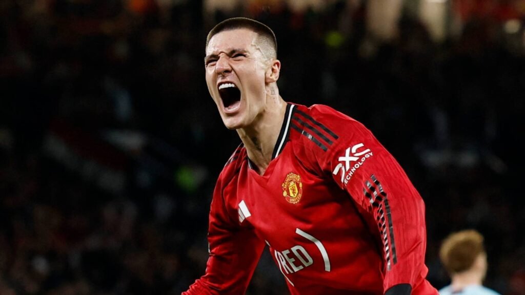The “Luis Suarez regen” who Man Utd could sign to rival Benjamin Sesko The "Luis Suarez regen" who Man Utd could sign to rival Benjamin Sesko