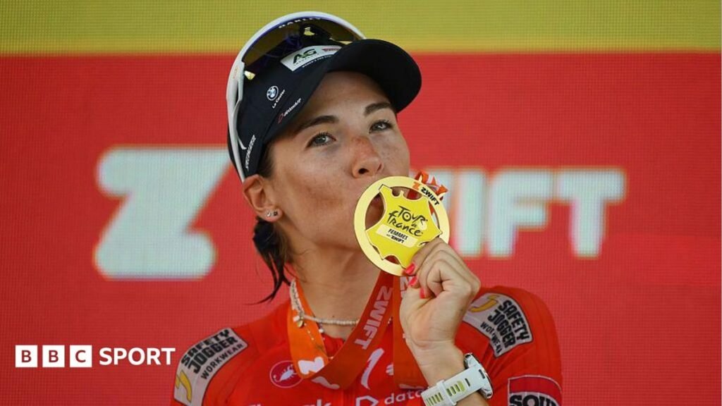 Tour de France Femmes: Kimberley Le Court wins stage six as Marlen Reusser retains yellow jersey Kimberley Le Court kisses her winner's medal