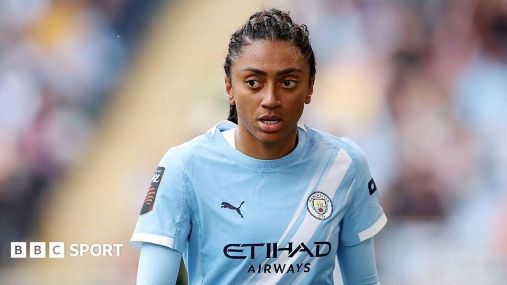Kerolin playing for Manchester City