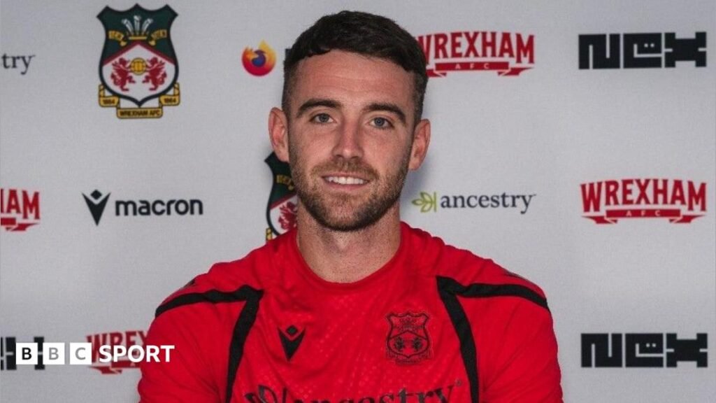 Ben Whiteman signing for Wrexham