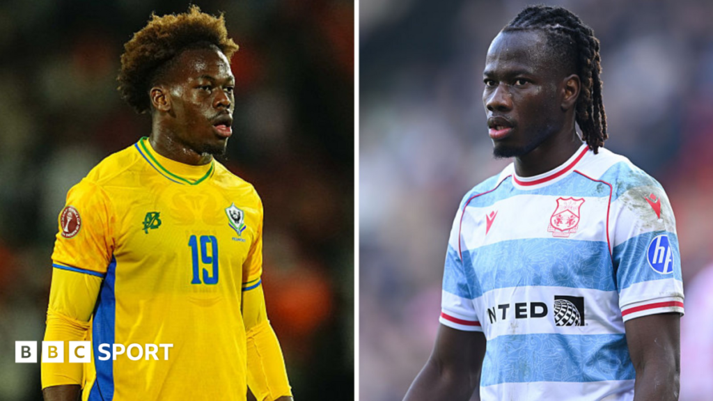 Wrexham transfer news: Red Dragons close in on Ekomie and Kabore deals Wrexham transfer news: Red Dragons close in on Ekomie and Kabore deals