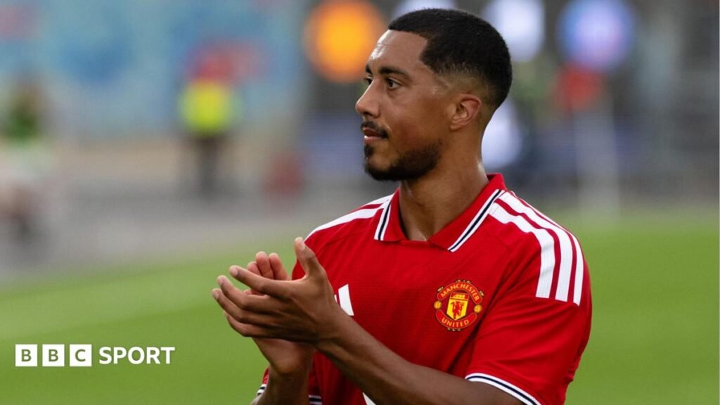 Youri Tielemans applauding fans