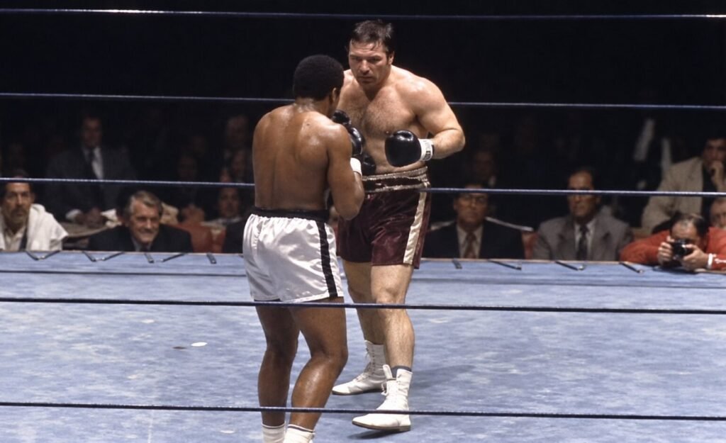 Image: Canadian Heavyweight Great George Chuvalo Dies at 89