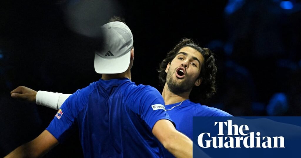 Carlos Alcaraz leads by example as Europe take early lead in Laver Cup | Tennis Carlos Alcaraz leads by example as Europe take early lead in Laver Cup | Tennis