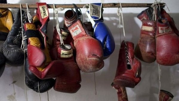 Colin Powers, former British and European champ, dies aged 70 Abass Baraou BEATS Hometown Hero Santillan, Takes WBO Title