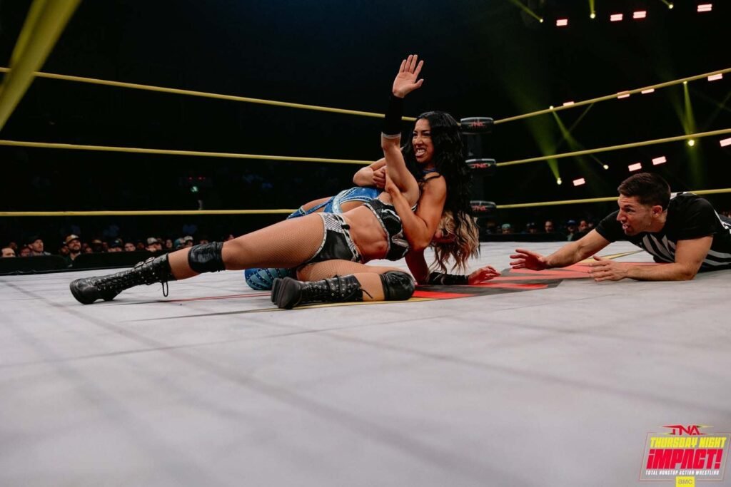 Indi Hartwell Makes Knockouts Champion Tap Out; Allie and Kiera Hogan On A Roll