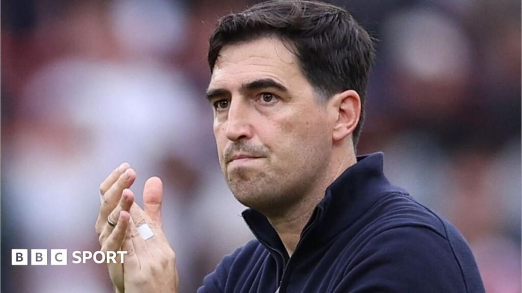 Liverpool: How Andoni Iraola is moving Reds on from Arne Slot era Andoni Iraola claps his hands after a Liverpool game