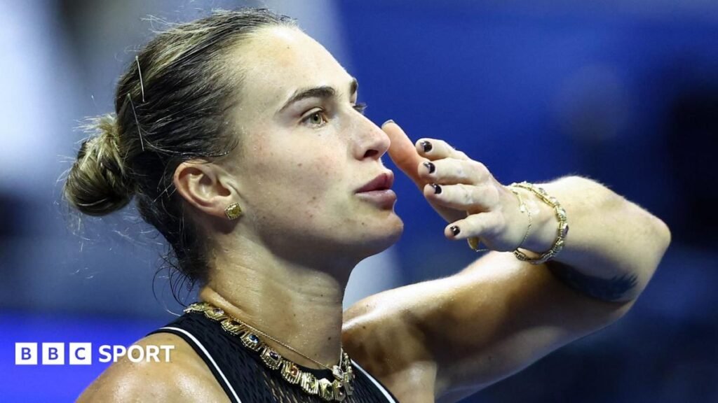 Aryna Sabalenka blows a kiss to the US Open crowd