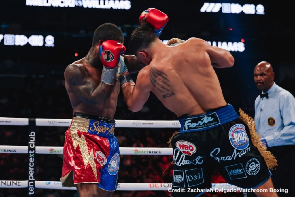 Image: Vito Mielnicki Uses Size to Defeat Ammo Williams