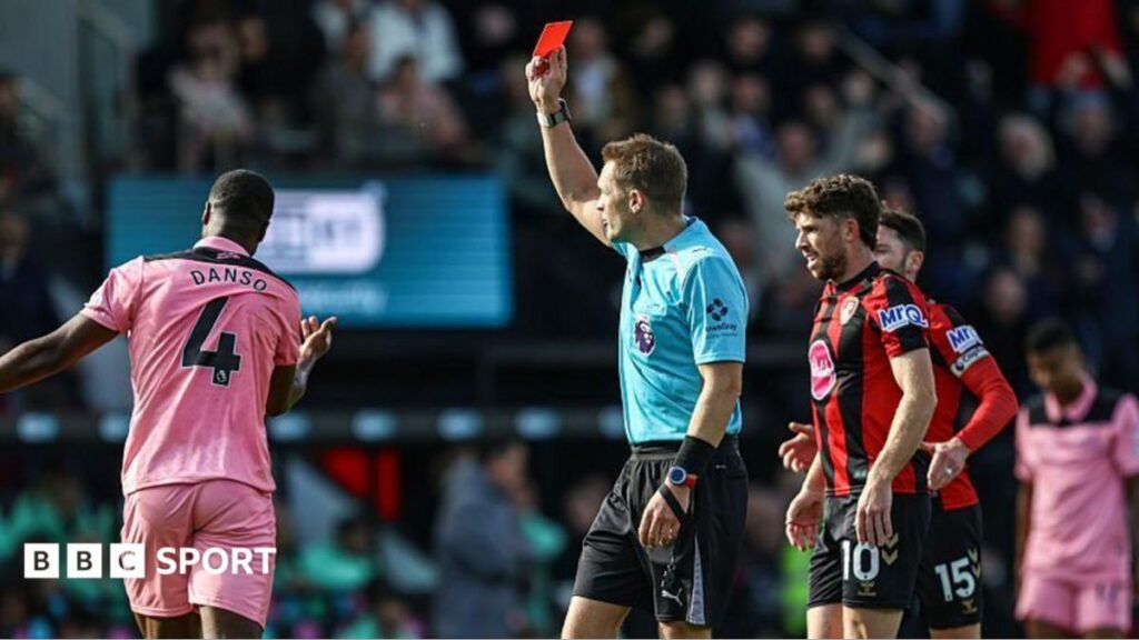 “Arrogant” Sunderland struggling in Premier League but what is wrong with Black Cats? Sunderland defender Kevin Danso is sent off against Bournemouth