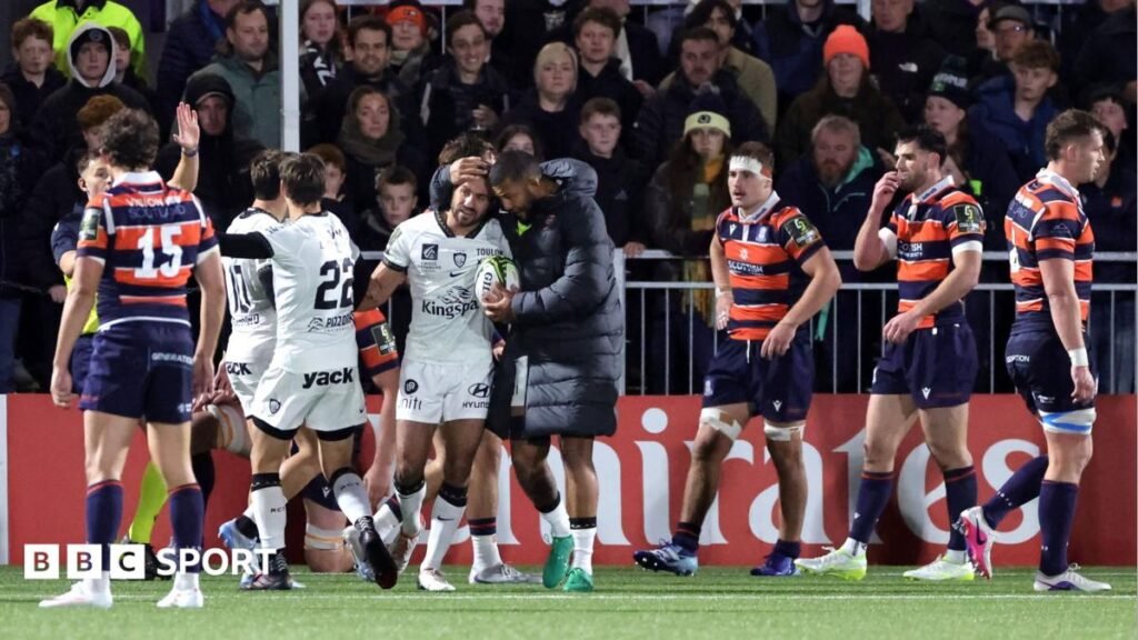 Challenge Cup: Melvyn Jaminet stars as Toulon beat Edinburgh Toulon celebrate after Melvyn Jaminet scores against Edinburgh