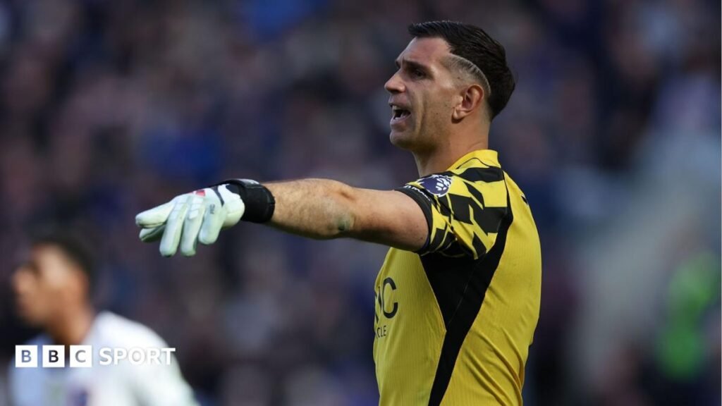Chelsea: Emiliano Martinez ‘back in a few weeks’ after operation Chelsea goalkeeper Emiliano Martinez points