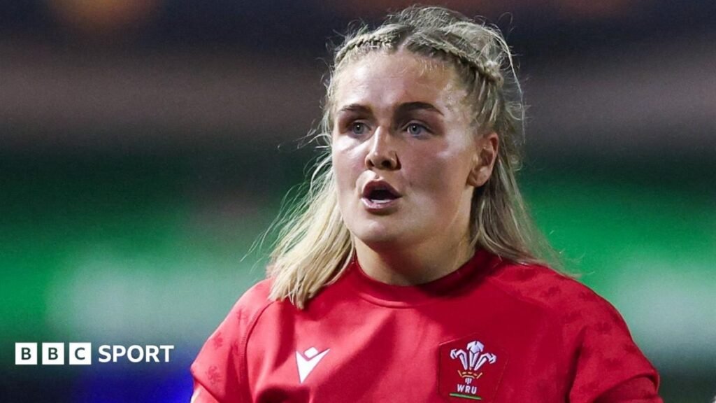 Nel and Branwen Metcalfe celebrate Wales' win against Barbarians at Twickenham