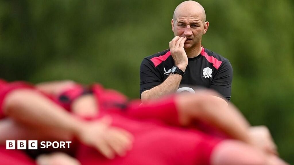 Steve Borthwick watches England training