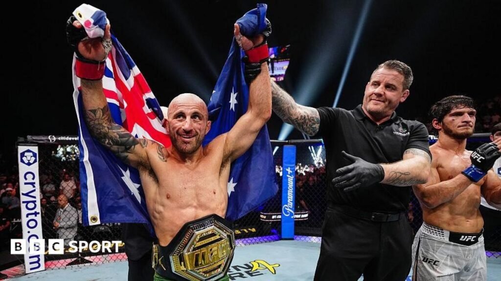 UFC 333: Alexander Volkanovski stops Movsar Evloev for record with ninth featherweight title win Alexander Volkanovski celebrates winning at UFC 333