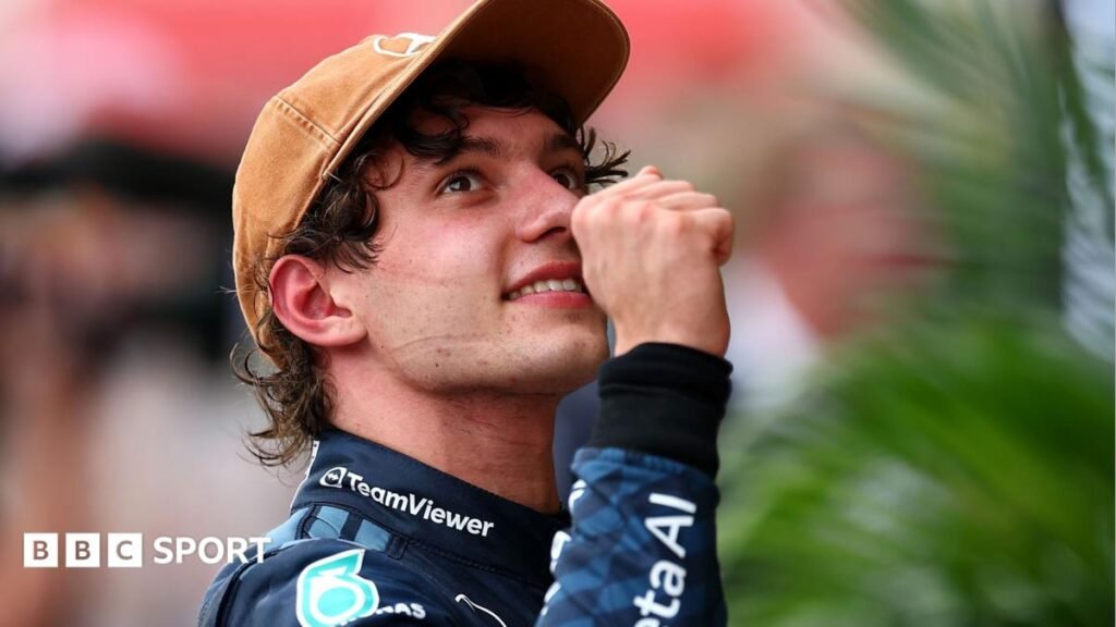 US Grand Prix result: Kimi Antonelli wins in Austin but has to wait to seal title Mercedes' Kimi Antonelli looks up and clenches his fist in celebration after winning the US Grand Prix